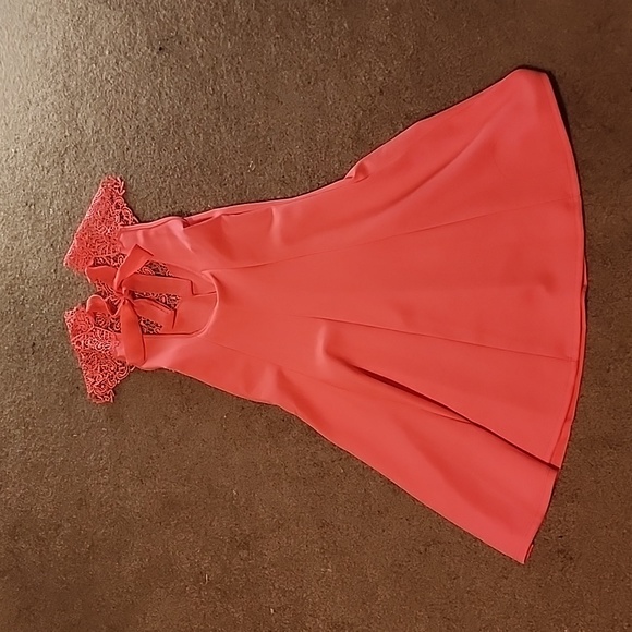 New Charlotte russe neon pink dress in size s - Picture 3 of 4